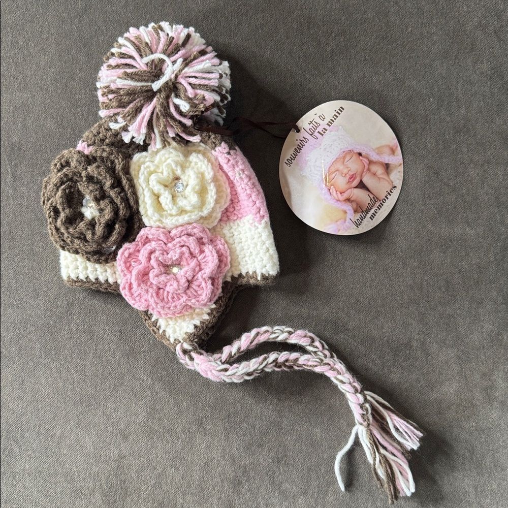 Disney Baby Infant Girls Crocheted Hat Beanie Flowers and Pompom 0-6 months NEW - Picture 2 of 6